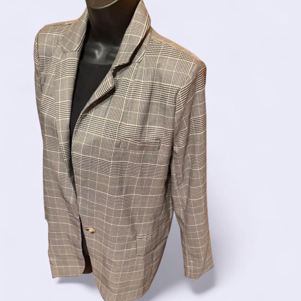Dress Forum Oversized plaid blazer with single button front Size Small